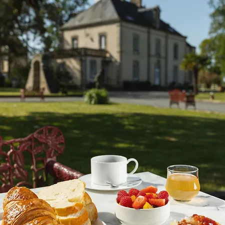 Chateau De La Richerie Beaurepaire (Vendee)