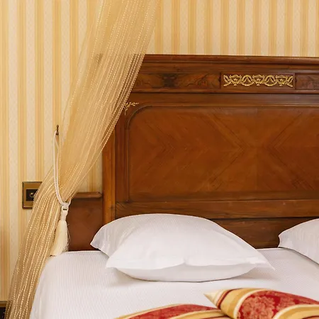 מלון Chateau De La Richerie - Proche Puy Du Fou