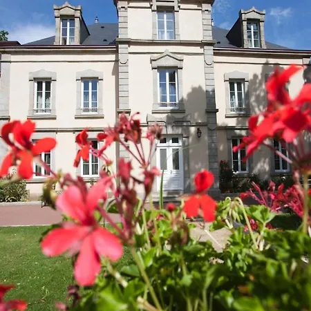 Hotel Château De La Richerie - Proche Puy Du Fou 2*