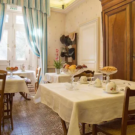 Chateau De La Richerie Hotel