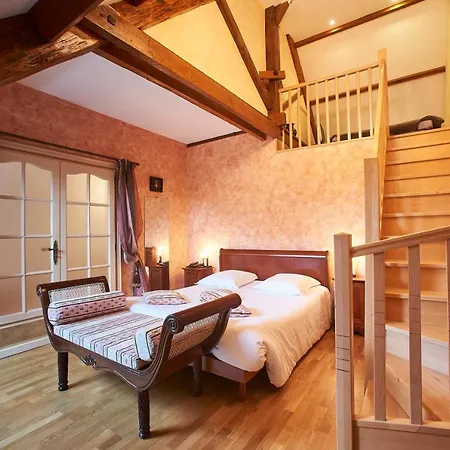 מלון Chateau De La Richerie - Proche Puy Du Fou 2*