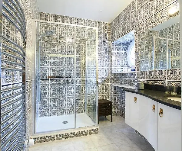 Chateau De La Richerie - Proche Puy Du Fou Hotel 2*